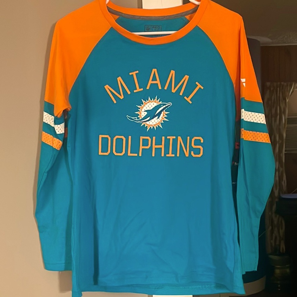 NFL MERCH; MIAMI DOLPHINS;WOMEN’S SIZE MEDIUM